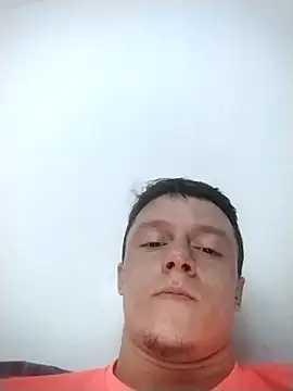 RAFAELQUINTEROSCAVALHEI online show from January 18, 10:24 pm