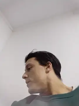 Snapshot of RAFAELQUINTEROSCAVALHEI chatting on June 28, 7:31 pm RAFAELQUINTEROSCAVALHEI online show from June 28, 7:31 pm