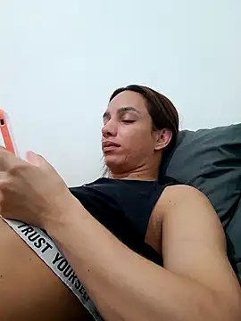 ofjuliaa online show from March 6, 7:27 am