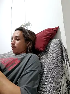 ofjuliaa online show from May 24, 9:53 pm