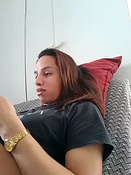 ofjuliaa online show from June 2, 3:03 pm
