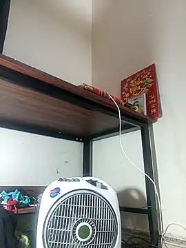 Lyna sexy24 online show from April 6, 11:38 pm