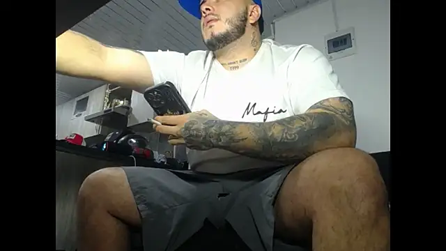 Snapshot of Nero_VanHelsing chatting on March 20, 7:24 am Nero VanHelsing online show from March 20, 7:24 am