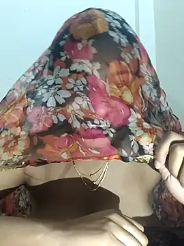 Naughty Bitchh online show from January 11, 8:47 pm