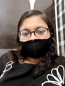 piryasharma005 online show from March 6, 11:28 am