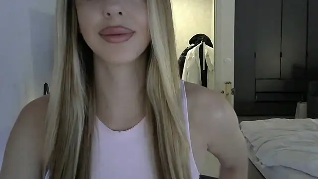 LizaSweetyq online show from March 4, 9:04 am