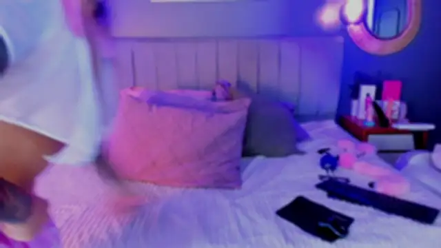 Snapshot of Nathalia_stone_ chatting on June 24, 4:00 am Nathalia stone online show from June 24, 4:00 am