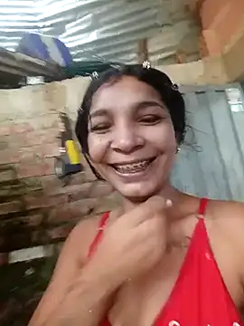 chikivivi- online show from February 9, 1:04 pm