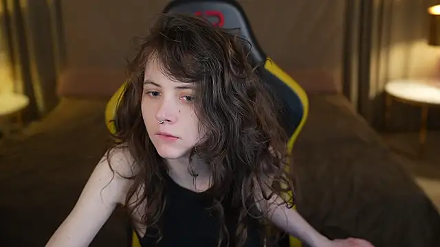 Orly flame online show from April 6, 6:42 pm