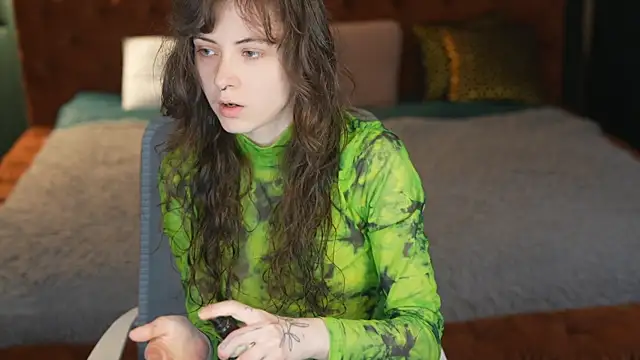 Snapshot of Orly_flame chatting on May 15, 11:17 am Orly flame online show from May 15, 11:17 am