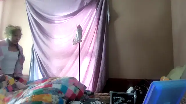 Snapshot of Tamiii420 chatting on January 9, 3:26 pm Tamiii420 online show from January 9, 3:26 pm