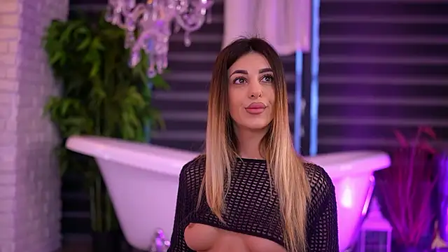 ItsIvyLicious online show from February 16, 5:47 am