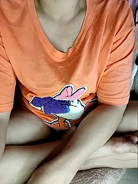 Snapshot of linhha23 chatting on February 4, 3:40 pm linhha23 online show from February 4, 3:40 pm