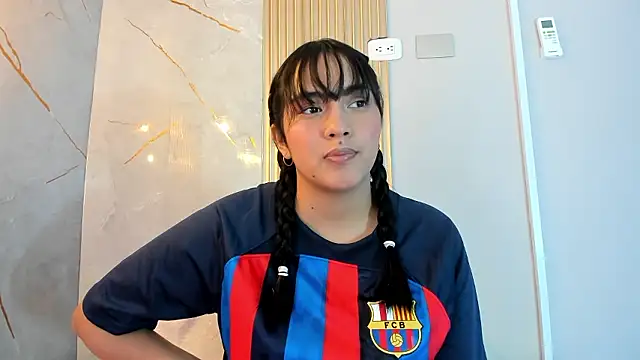 AlanaBlair  online show from January 10, 7:37 pm