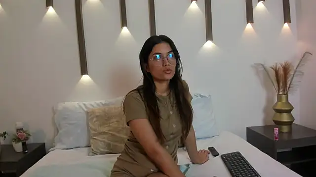 scarlett rosse x online show from February 3, 7:02 am