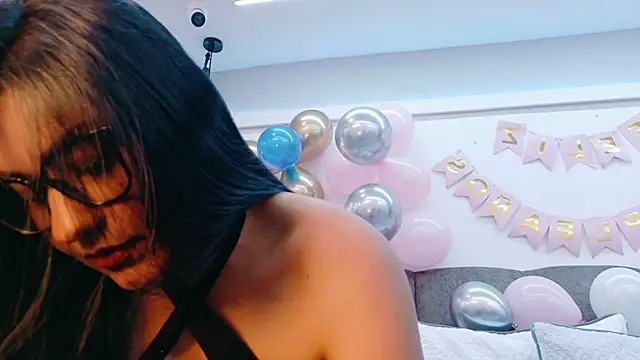 AlmaRose  online show from March 28, 12:27 pm