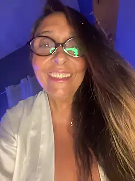 Annalua73 online show from January 8, 11:29 pm