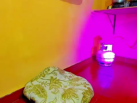 Snapshot of aunstin_mohamme chatting on January 12, 4:18 am aunstin mohamme online show from January 12, 4:18 am