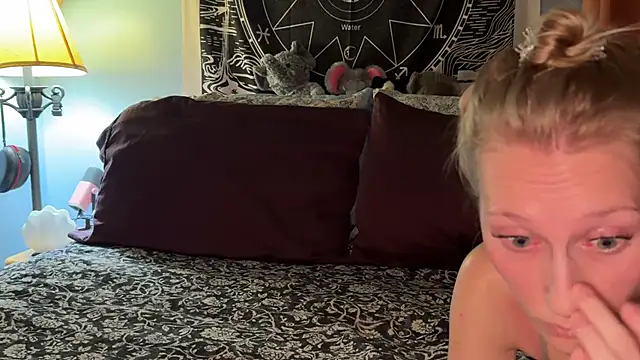 mysunidreamss online show from February 28, 2:23 am