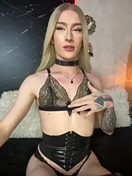 Alana Stone online show from June 7, 7:17 pm