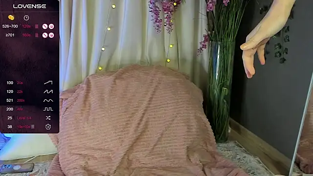 Ruby blossom  online show from January 11, 9:09 pm