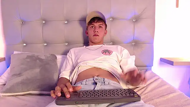 johnny blake  online show from January 7, 7:16 pm