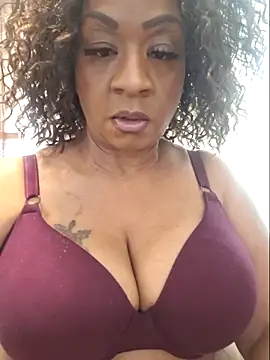 Snapshot of Big_Booty_Bonnie chatting on March 2, 4:14 pm Big Booty Bonnie online show from March 2, 4:14 pm