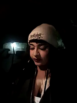 RoseNubble online show from March 30, 9:05 pm