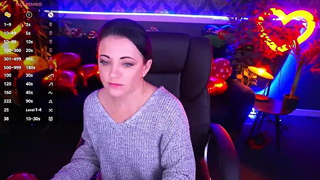 Dafni Monn online show from February 17, 6:42 am