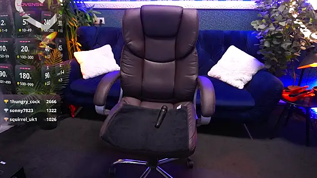 Dafni Monn online show from March 2, 4:53 pm