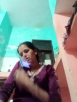 Snapshot of Hasmi_hot09 chatting on May 12, 12:41 am Hasmi hot09 online show from May 12, 12:41 am