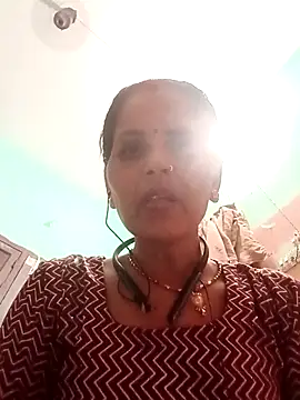 Snapshot of Hasmi_hot09 chatting on May 16, 5:01 pm Hasmi hot09 online show from May 16, 5:01 pm