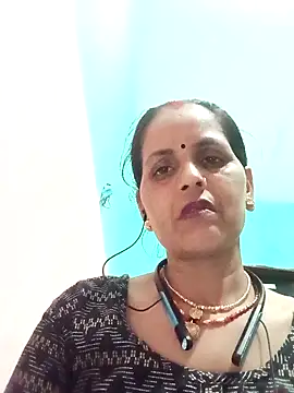 Snapshot of Hasmi_hot09 chatting on May 22, 5:18 pm Hasmi hot09 online show from May 22, 5:18 pm