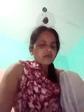Snapshot of Hasmi_hot09 chatting on May 29, 6:28 pm Hasmi hot09 online show from May 29, 6:28 pm