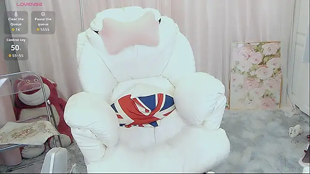 Luv Jan19 online show from January 12, 3:23 am