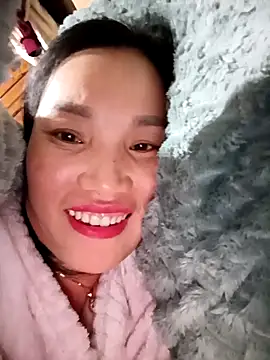 Snapshot of yu--yo chatting on February 4, 1:50 pm yu--yo online show from February 4, 1:50 pm