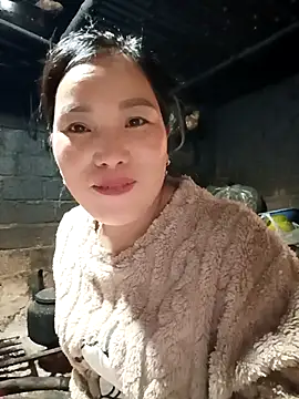 Snapshot of yu--yo chatting on February 13, 1:34 am yu--yo online show from February 13, 1:34 am