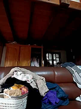 Snapshot of yu--yo chatting on February 26, 1:15 am yu--yo online show from February 26, 1:15 am