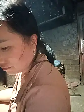 Snapshot of yu--yo chatting on February 26, 1:21 pm yu--yo online show from February 26, 1:21 pm