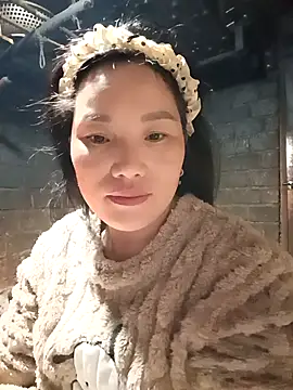 Snapshot of yu--yo chatting on March 4, 12:27 am yu--yo online show from March 4, 12:27 am