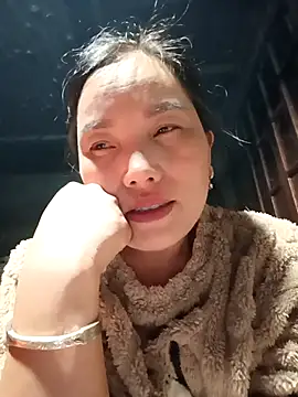 Snapshot of yu--yo chatting on March 7, 11:51 am yu--yo online show from March 7, 11:51 am