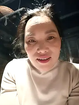 Snapshot of yu--yo chatting on March 9, 2:10 pm yu--yo online show from March 9, 2:10 pm