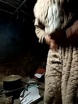 Snapshot of yu--yo chatting on March 12, 12:06 am yu--yo online show from March 12, 12:06 am