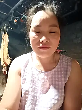 Snapshot of yu--yo chatting on March 18, 11:30 pm yu--yo online show from March 18, 11:30 pm