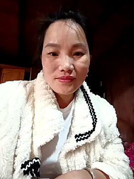 Snapshot of yu--yo chatting on March 24, 12:26 am yu--yo online show from March 24, 12:26 am