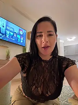 Maya-www online show from February 15, 5:31 pm