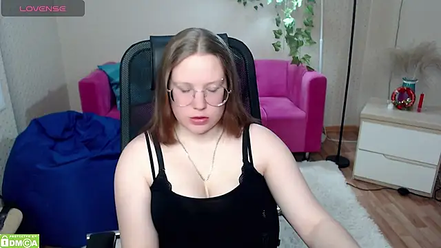 kuri u online show from February 9, 9:02 am