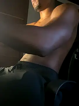 Snapshot of DomNegao69 chatting on January 7, 3:25 pm DomNegao69 online show from January 7, 3:25 pm