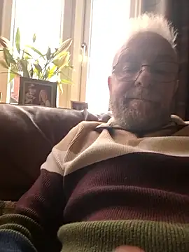 justenjoyingurcompany online show from January 16, 12:53 pm