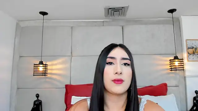 Snapshot of IvonneOwen chatting on January 11, 8:03 pm IvonneOwen online show from January 11, 8:03 pm